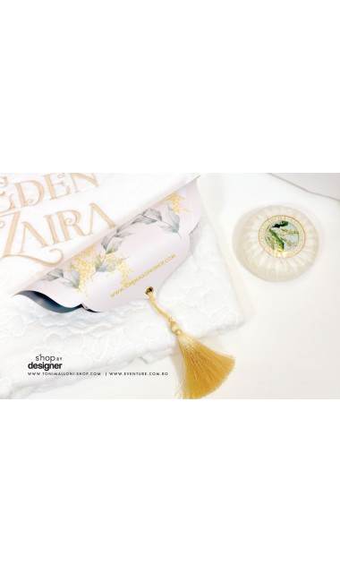 Trusou botez brodat pentru fetite personalizat cu licurici si clopotei, Gradina secreta 15
